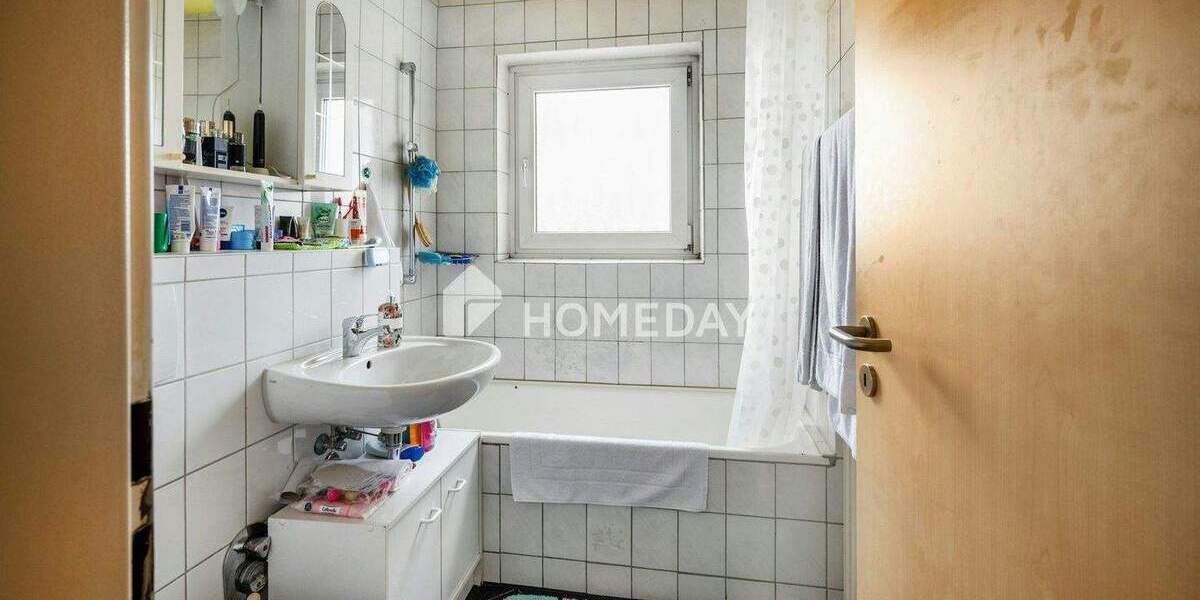 Etagenwohnung Gerlingen - 3 Zimmer, 74 m&sup2;, 299.000&euro; | Angebot:25773226