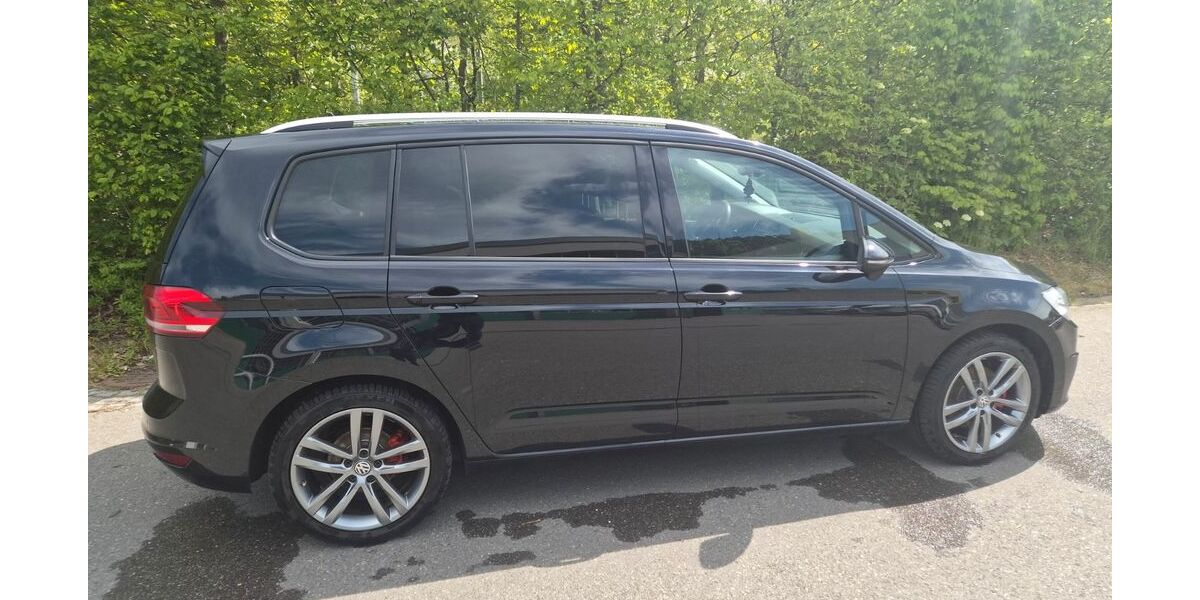 VW Touran 144.000 km 16.299 &euro; Calw-Hirsau 75365