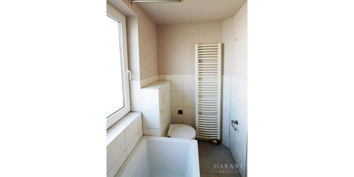 Doppelhaushälfte Vaihingen an der Enz - 4 Zimmer, 90 m&sup2;, 960&euro; | Angebot:25117023