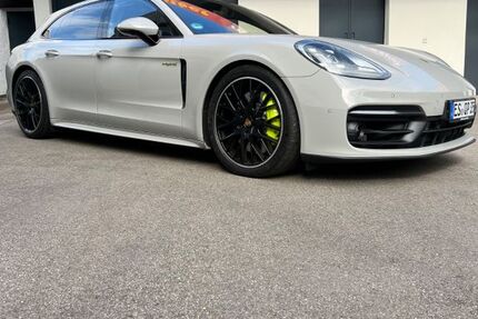Porsche Panamera 63.000 km 89.999 € Stuttgart 70597