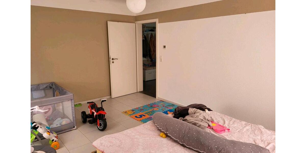 Erdgeschoßwohnung Straubenhardt - 3 Zimmer, 90 m&sup2;, 980&euro; | Angebot:26362702