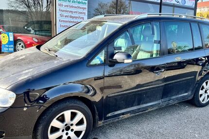 VW Touran 300.571 km 750 &euro; Sachsenheim 74343