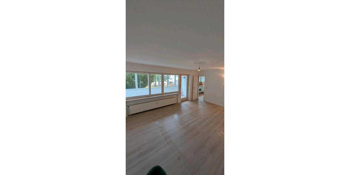 Hochparterre Leonberg - 3 Zimmer, 73 m&sup2;, 300.000&euro; | Angebot:26287981