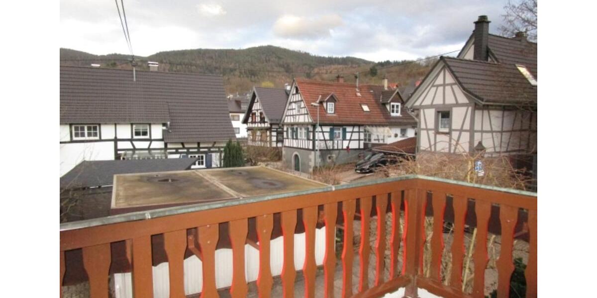 Einfamilienhaus Gaggenau - 7 Zimmer, 166 m&sup2;, 1.660&euro; | Angebot:23838958