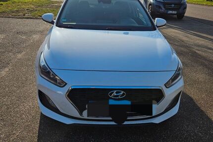 Hyundai i30 51.000 km 12.750 &euro; Karlsruhe 76149