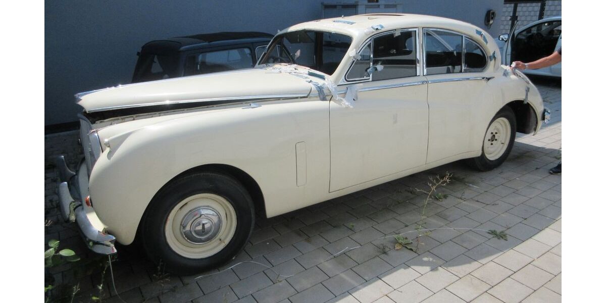 Jaguar Andere 999.999 km 7.900 &euro; Niefern-Öschelbronn 75223