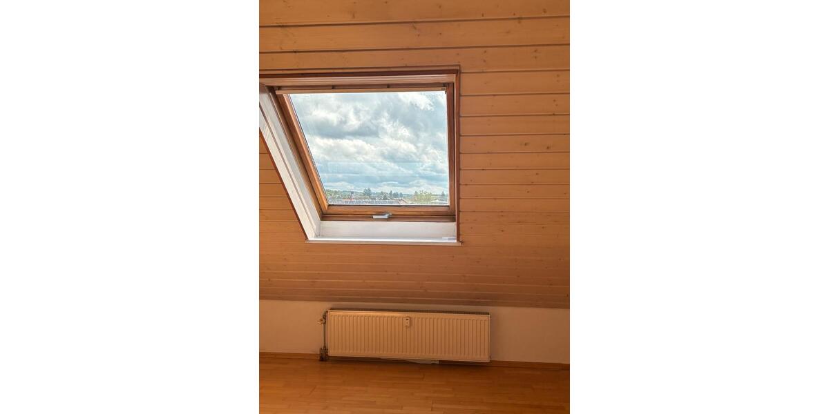 Dachgeschoßwohnung Walzbachtal - 1 Zimmer, 65 m&sup2;, 880&euro; | Angebot:26491806