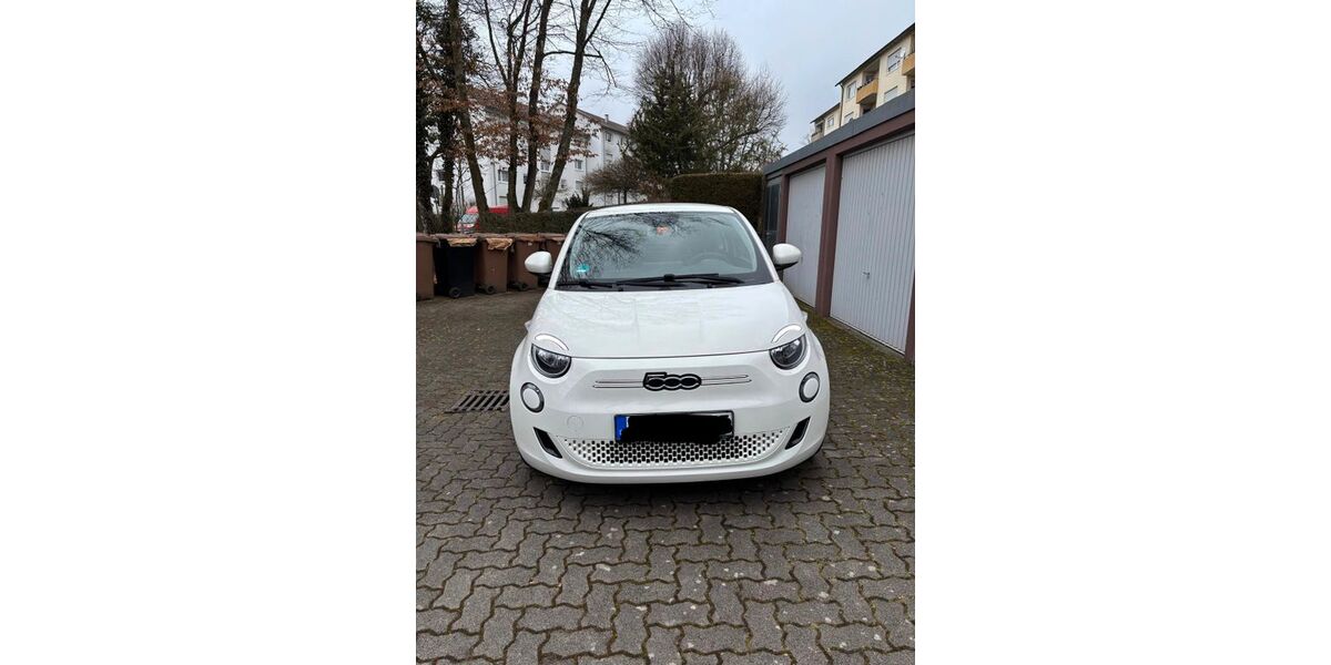 Fiat 500e 49.000 km 15.999 &euro; Calw 75365
