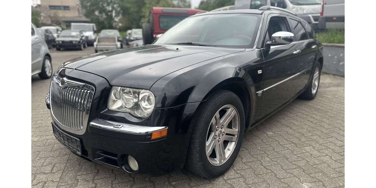 Chrysler 300C 265.000 km 2.400 &euro; Kraichtal 76703