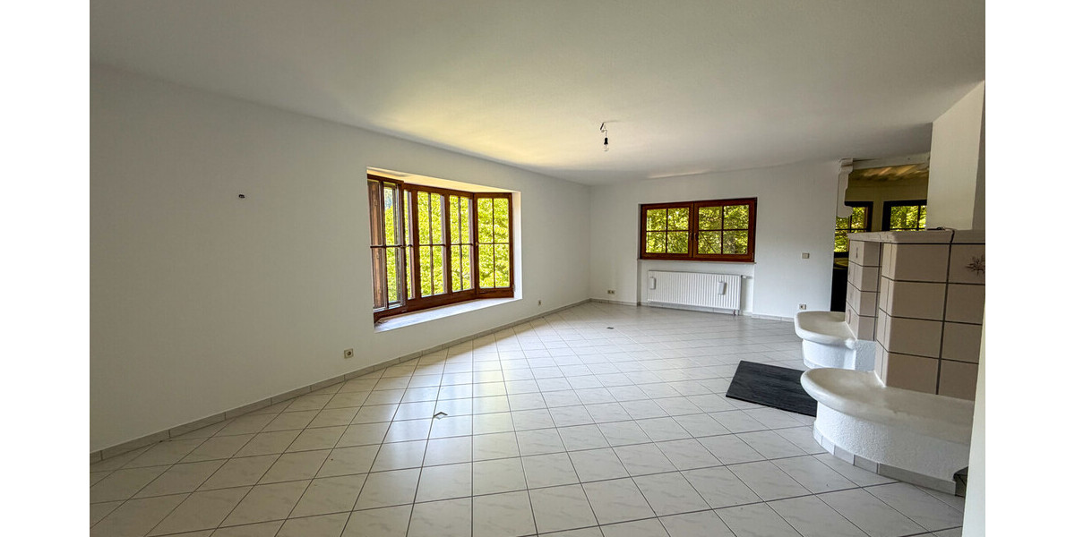 Stadt Villa mit riesigem Garten und Traum Aussicht - Zweifamilienhaus Bad Wildbad Wildbad | Angebot:27371116