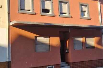 Haus Bretten - 8 Zimmer, 226 m&sup2;, 369.000&euro; | Angebot:26991644