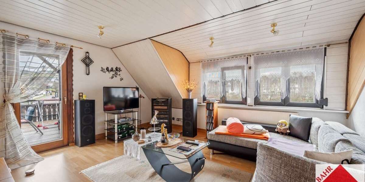 Haus zum Kaufen in Calw 369.000 € 242 m² 8 zimmer