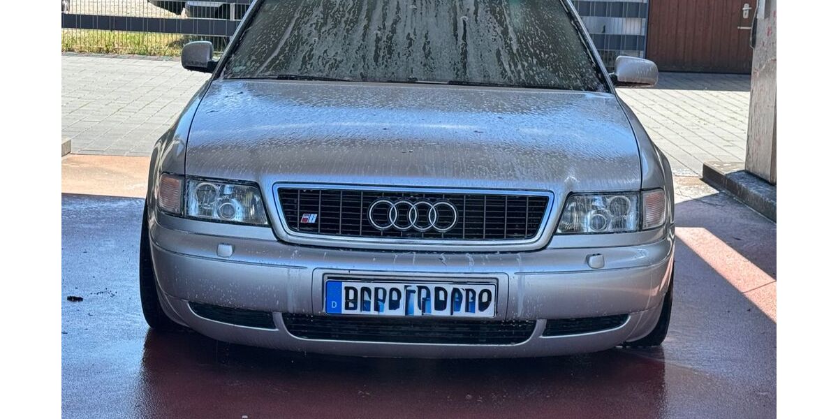 Audi A8 280.000 km 5.500 &euro; Niefern Öschelbronn 75223