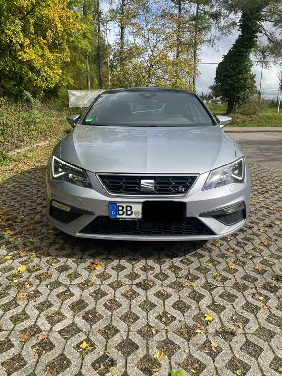 Seat Leon 105.000 km 17.200 € Leonberg 71229