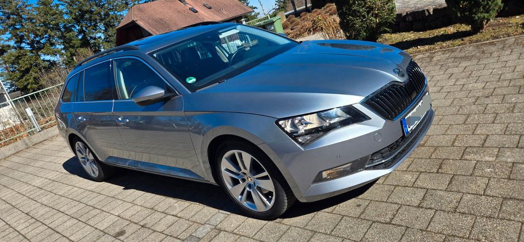 Skoda Superb 248.000 km 11.900 &euro; Neuweiler 75389