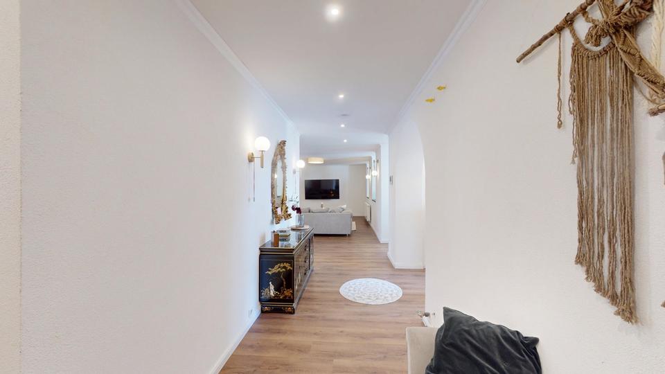 Erdgeschoßwohnung Kraichtal - 6 Zimmer, 208 m&sup2;, 385.000&euro; | Angebot:27120859