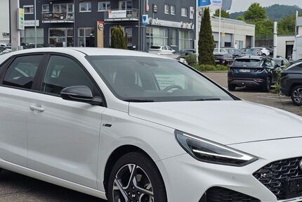 Hyundai i30 6.569 km 21.950 &euro; Leonberg 71229