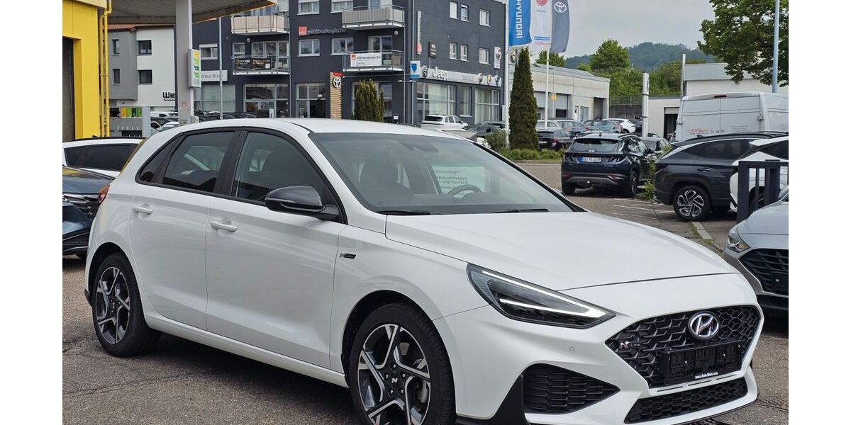 Hyundai i30 6.569 km 21.950 &euro; Leonberg 71229