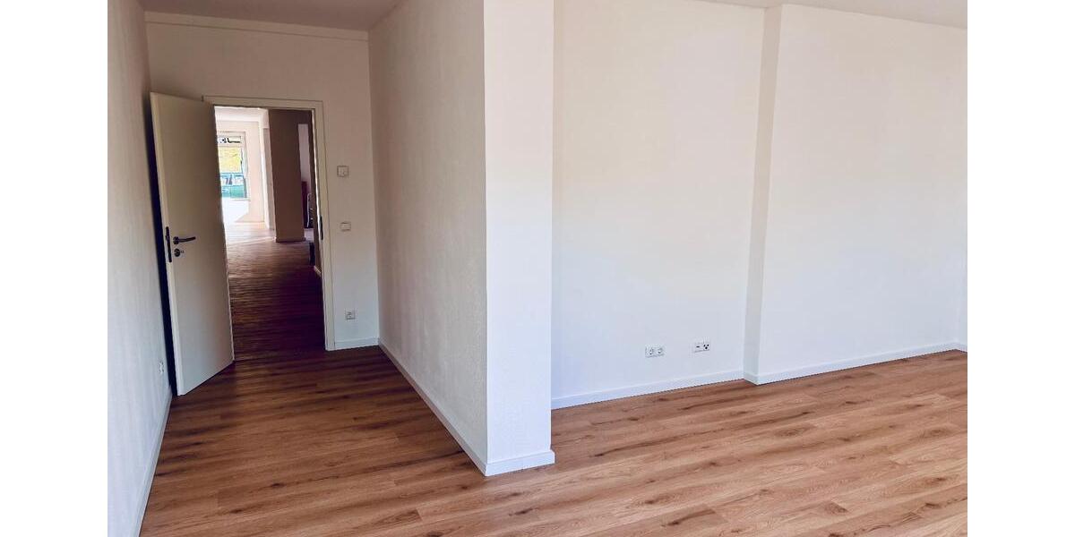 Erdgeschoßwohnung Karlsbad - 3 Zimmer, 152 m&sup2;, 1.150&euro; | Angebot:26326759