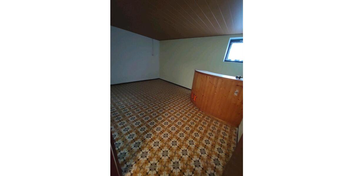 Doppelhaushälfte Leonberg - 6 Zimmer, 146 m&sup2;, 500.000&euro; | Angebot:26946936