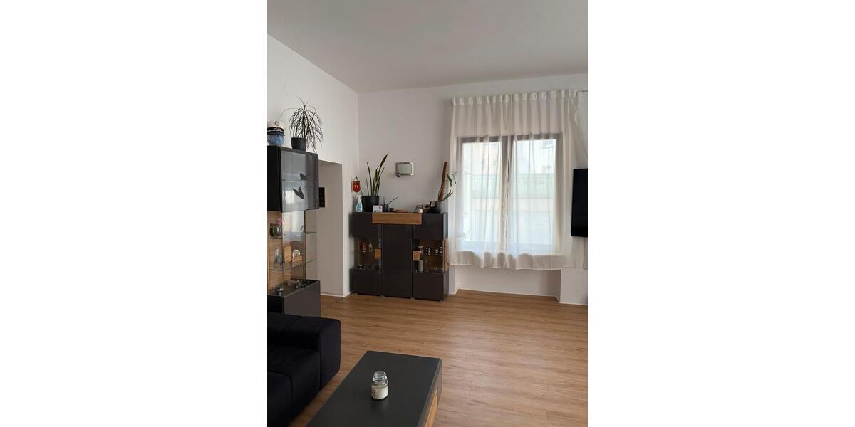 Hochparterre Pforzheim Weststadt - 3 Zimmer, 120 m&sup2;, 1.150&euro; | Angebot:26162893