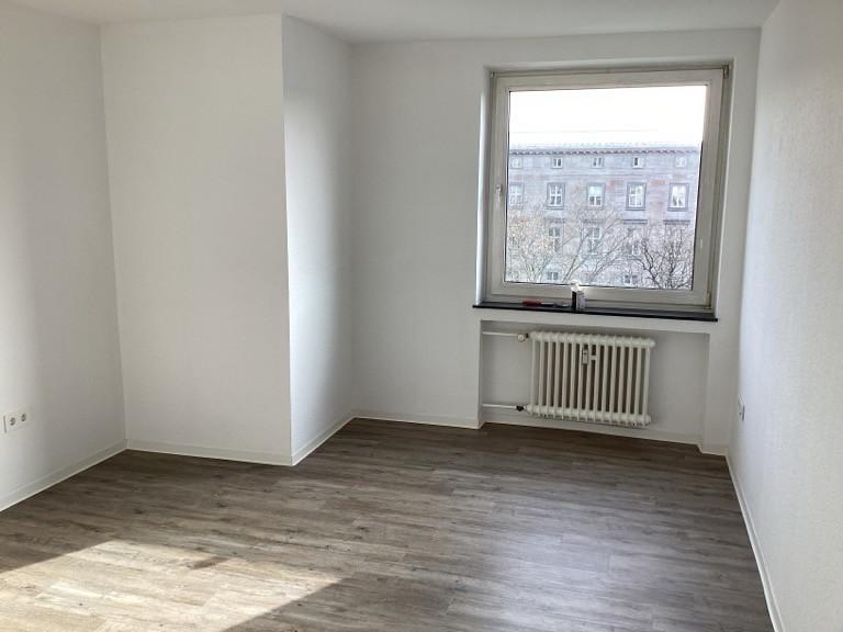 Etagenwohnung Karlsruhe Südstadt - 3 Zimmer, 90 m&sup2;, 970&euro; | Angebot:25377165