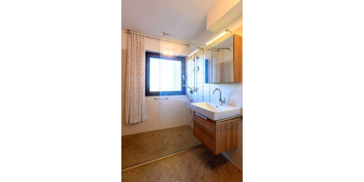 Etagenwohnung Ditzingen Hirschlanden - 3 Zimmer, 84 m&sup2;, 269.000&euro; | Angebot:25744100