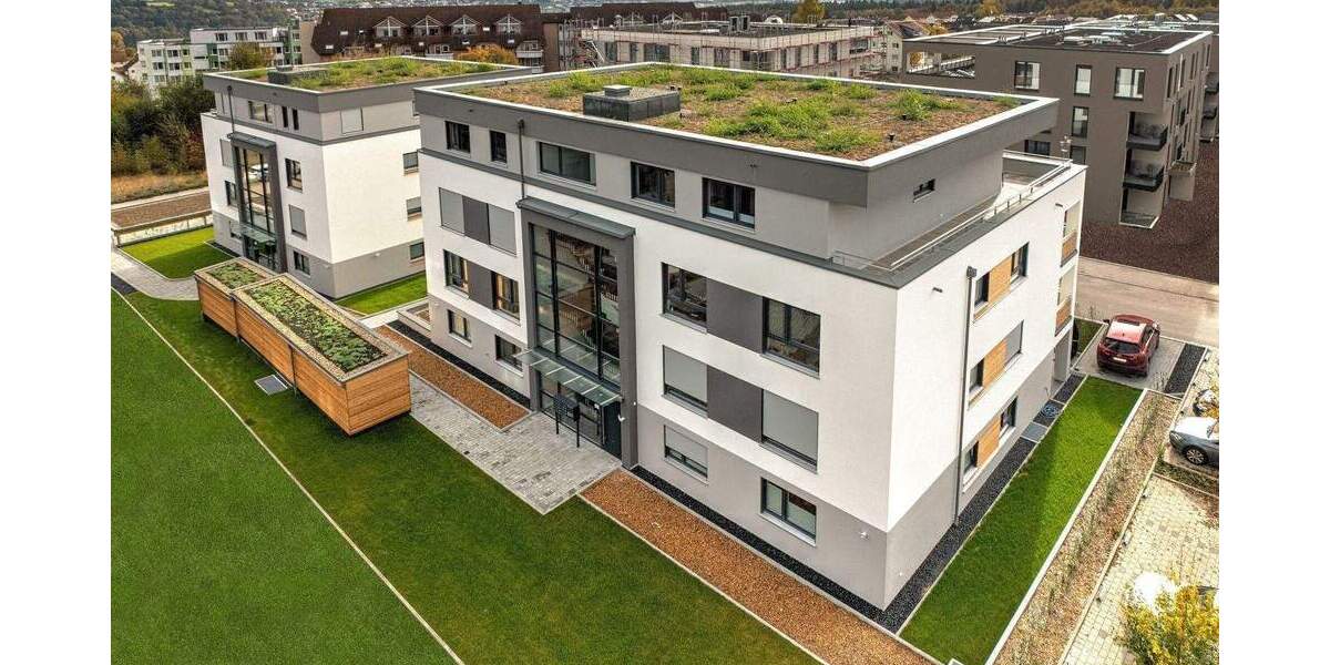 Geräumige vier-Zimmerwohnung mit toller Raumwirkung in sehr ruhiger Lage zu verkaufen! 4 zimmer