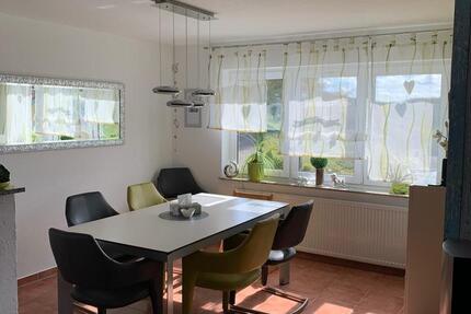 Großzügige 4-Zimmer-Wohnung mit Süd-Balkon und Ost-Terrasse 4 zimmer