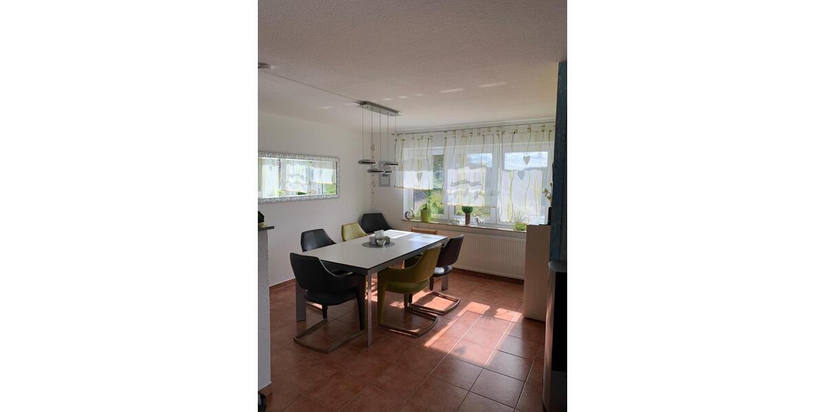 Großzügige 4-Zimmer-Wohnung mit Süd-Balkon und Ost-Terrasse 4 zimmer