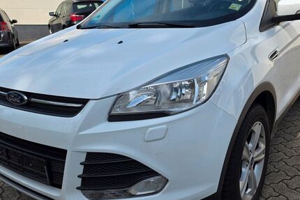 Ford Kuga 205.900 km 7.999 € Wiernsheim Pinasche 75446