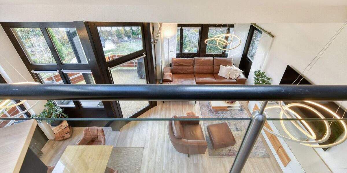 +++ 1-Fam.-RMH (WEG) - Garten, Terrasse, Balkon, Holzkamin - Galerie - inkl. EBK, Einzel-Garage & Kfz-Stellplatz +++ 4 zimmer