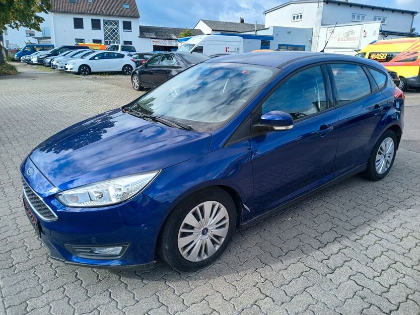 Ford Focus 47.000 km 6.290 € Karlsruhe 76185