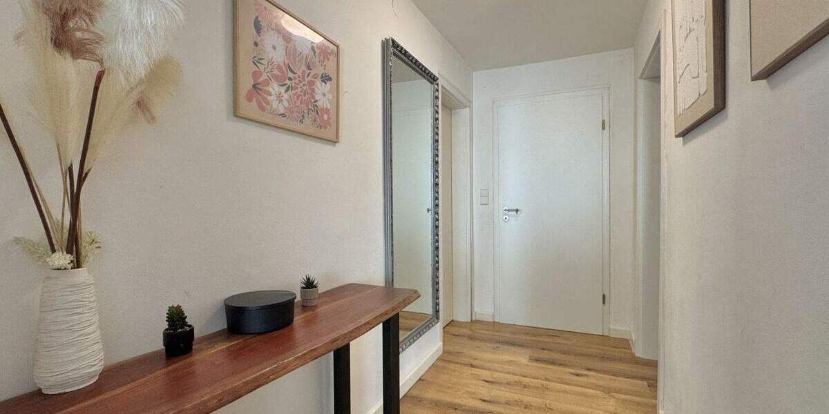 Modernisiertes Ein- Zweifamilienhaus mit Garten 5 zimmer