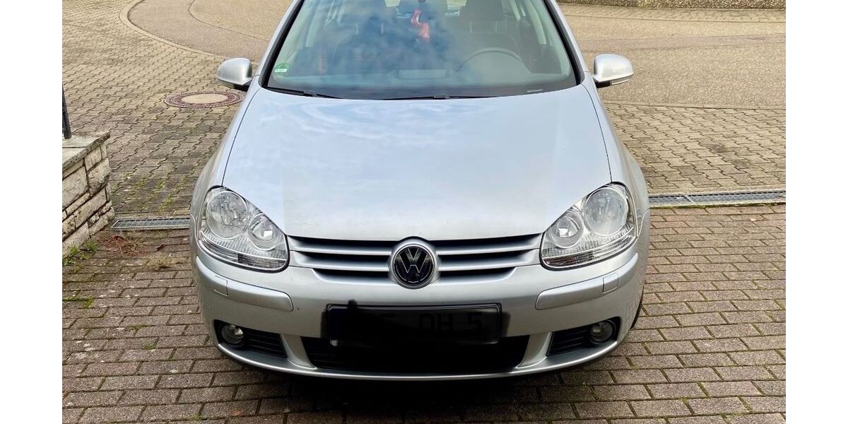 VW Golf 110.000 km 4.000 &euro; Pforzheim 75181