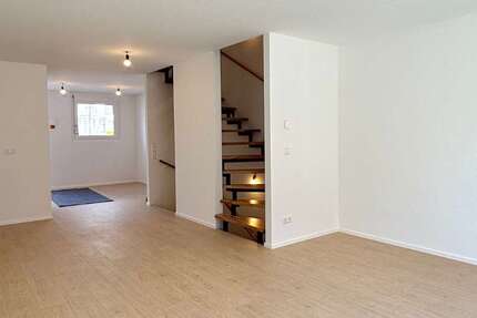 Haus zum Mieten in Weingarten Waldbrücke 1.780 € 122.5 m² 5 zimmer