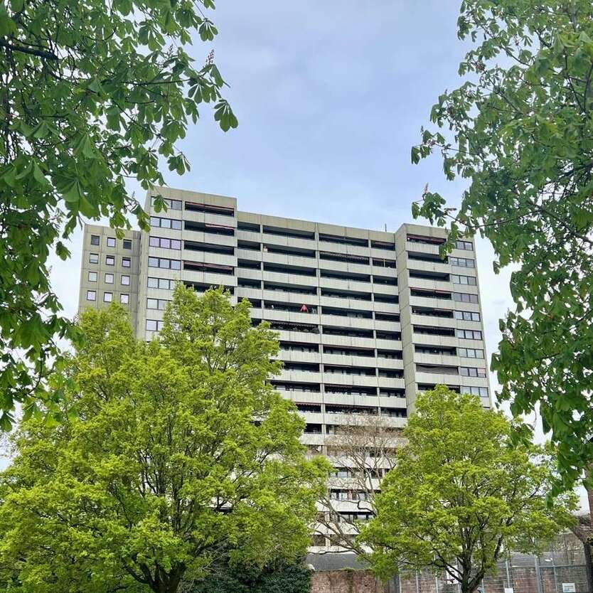 Wohnung zum Kaufen in Karlsruhe 221.000 € 67 m²
