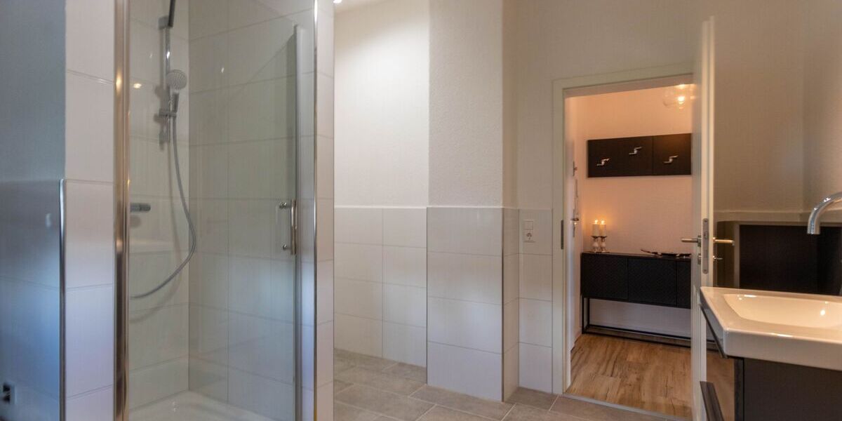 helle vollständig möblierte 2-Zimmer Wohnung in Illingen - Appartement Illingen | Angebot:26865904