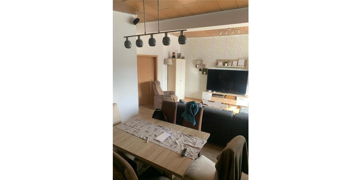 Maisonettenwohnung Kraichtal - 7 Zimmer, 130 m&sup2;, 1.500&euro; | Angebot:24825692