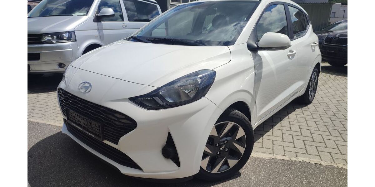 Hyundai i10 16.414 km 13.797 &euro; Birkenfeld 75217