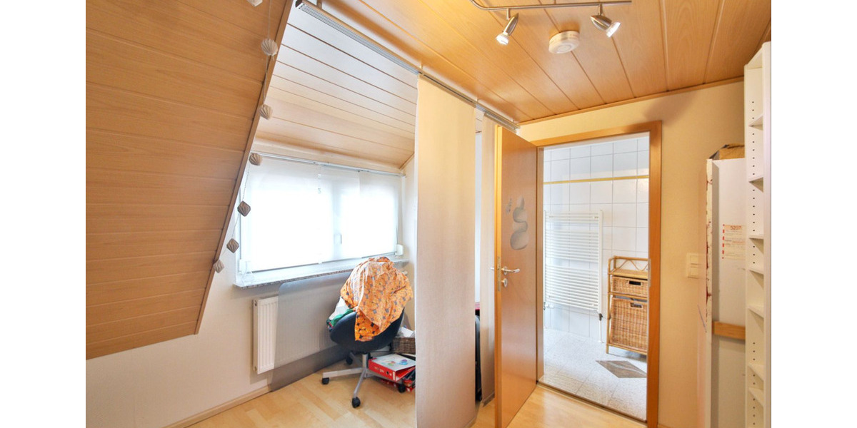 Einfamilienhaus Straubenhardt - 5 Zimmer, 129 m&sup2;, 499.000&euro; | Angebot:21318808