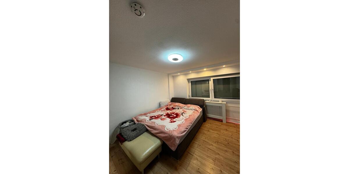 Etagenwohnung Pforzheim Weststadt - 3 Zimmer, 68 m&sup2;, 1.050&euro; | Angebot:26201486