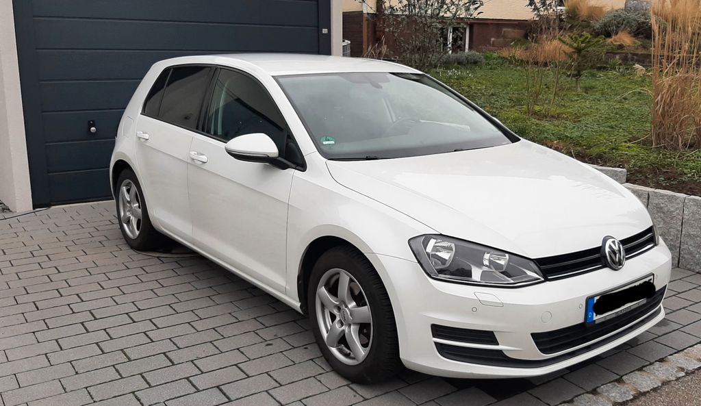 VW Golf 147.700 km 7.990 &euro; Mühlacker 75417