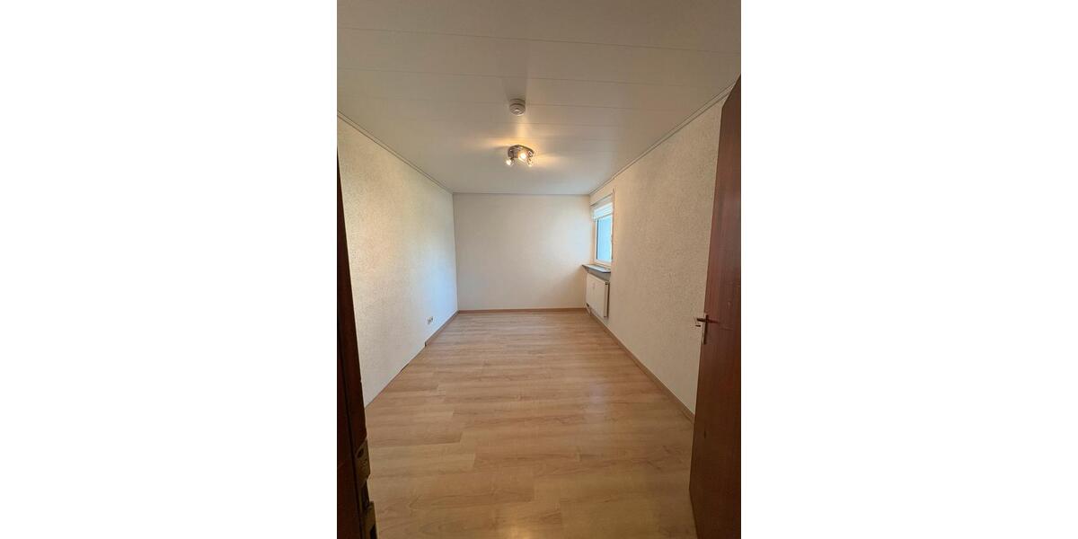 Erdgeschoßwohnung Renningen - 3 Zimmer, 82 m&sup2;, 340.000&euro; | Angebot:26397003