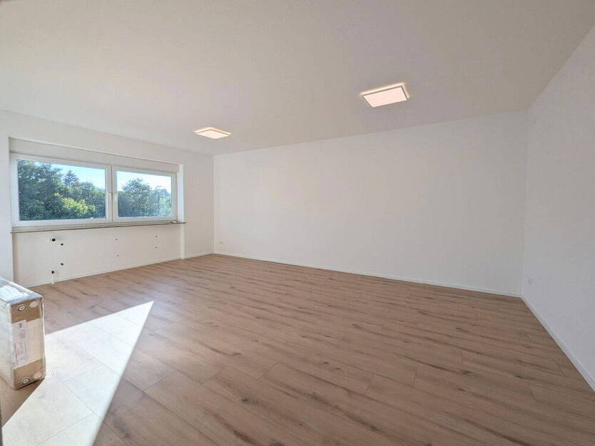Erstbezug nach Modernisierung - Lichtdurchflutete 2-Zimmer-Wohnung