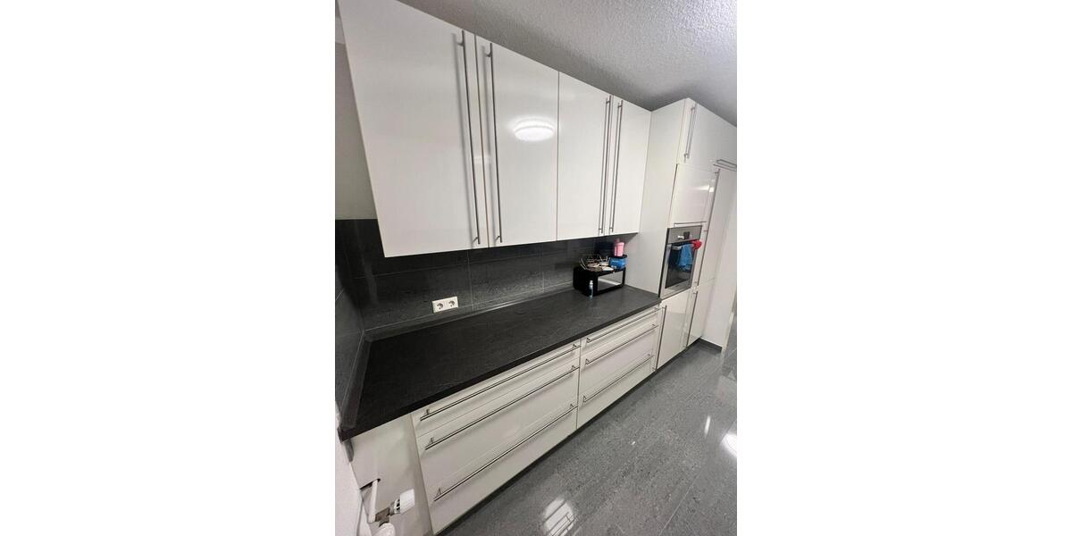 Etagenwohnung Leonberg - 3 Zimmer, 81 m&sup2;, 1.400&euro; | Angebot:26350182