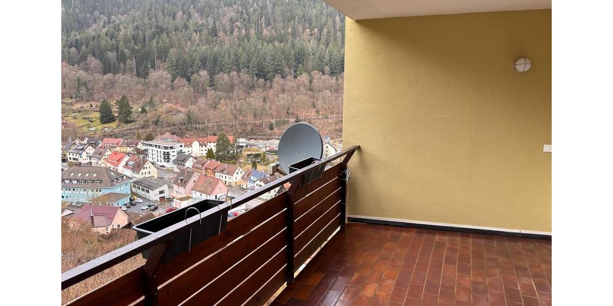 Etagenwohnung Bad Wildbad - 2 Zimmer, 64 m&sup2;, 650&euro; | Angebot:25777989