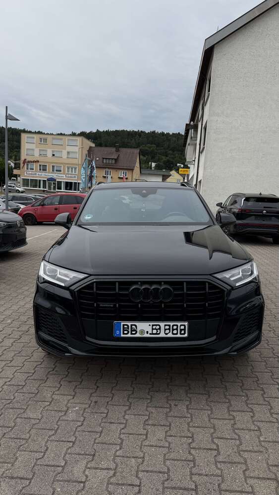 Q7