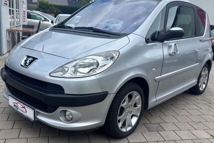 Peugeot 1007 187.000 km 3.499 &euro; Bruchsal-Untergrombach 76646