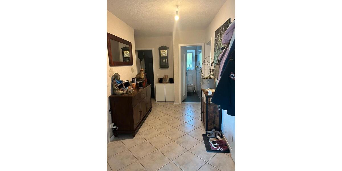Etagenwohnung Neuenbürg - 4 Zimmer, 108 m&sup2;, 300.000&euro; | Angebot:26987255